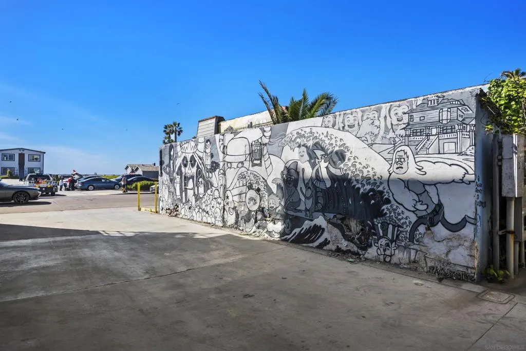 911 Seacoast Drive, Imperial Beach, California 91932 home-pic-10