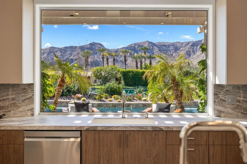 9 Regency Drive, Rancho Mirage, California 92270 home-pic-5
