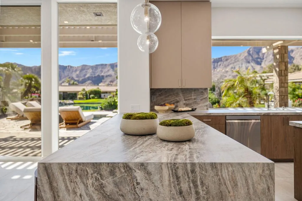 9 Regency Drive, Rancho Mirage, California 92270 home-pic-17