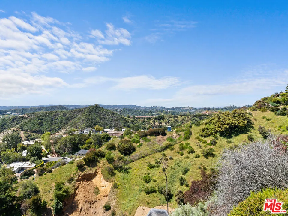 Backyard viewing terrace