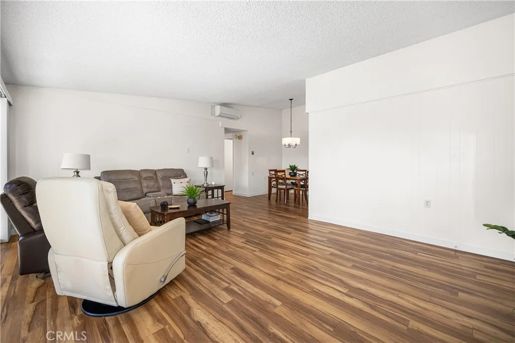 1981 Mckinney Way 14k, Seal Beach, California 90740 home-pic-7