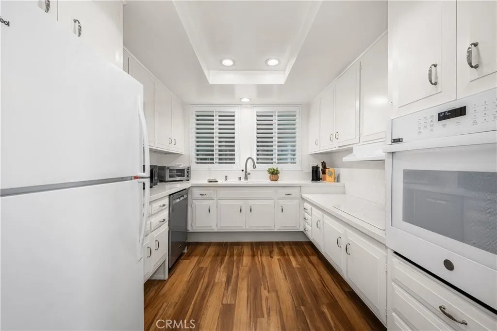 1981 Mckinney Way 14k, Seal Beach, California 90740 home-pic-13