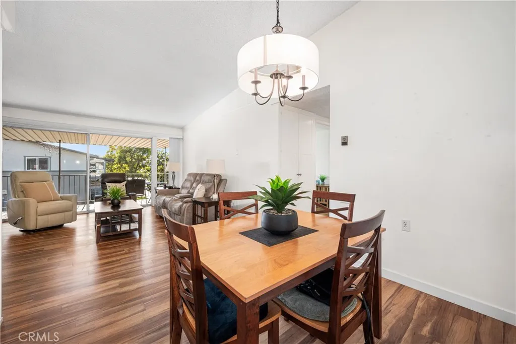 1981 Mckinney Way 14k, Seal Beach, California 90740 home-pic-11
