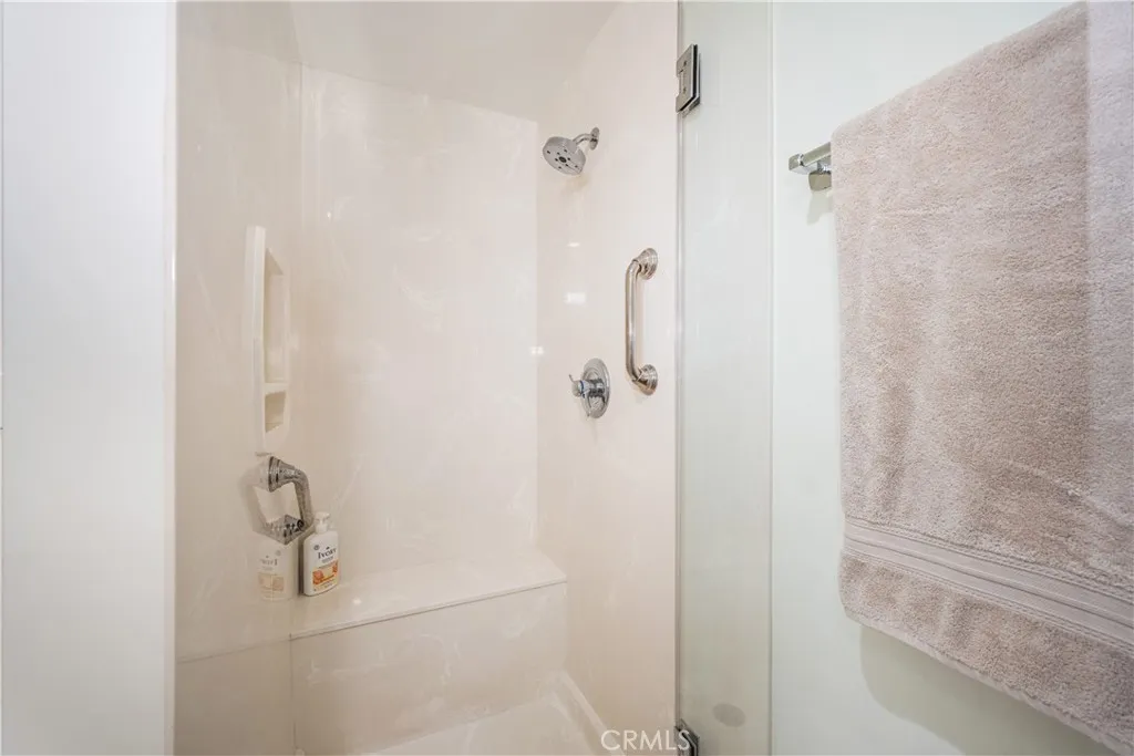 1981 Mckinney Way 14k, Seal Beach, California 90740 home-pic-29