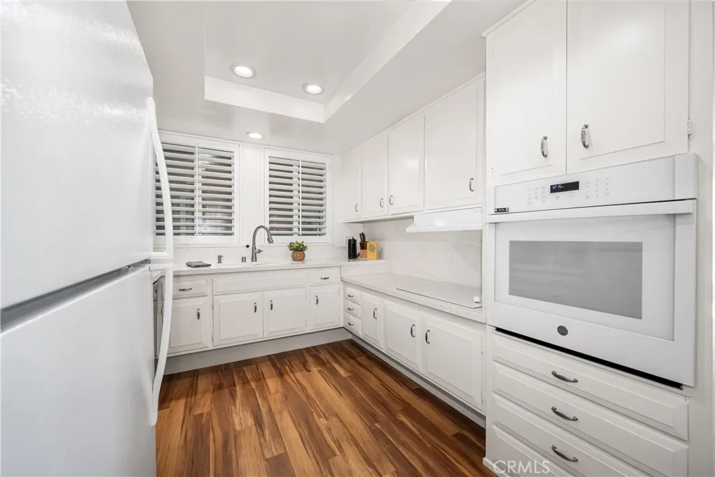 1981 Mckinney Way 14k, Seal Beach, California 90740 home-pic-14