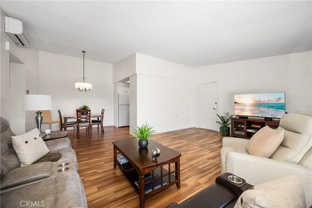 1981 Mckinney Way 14k, Seal Beach, California 90740 home-pic-9