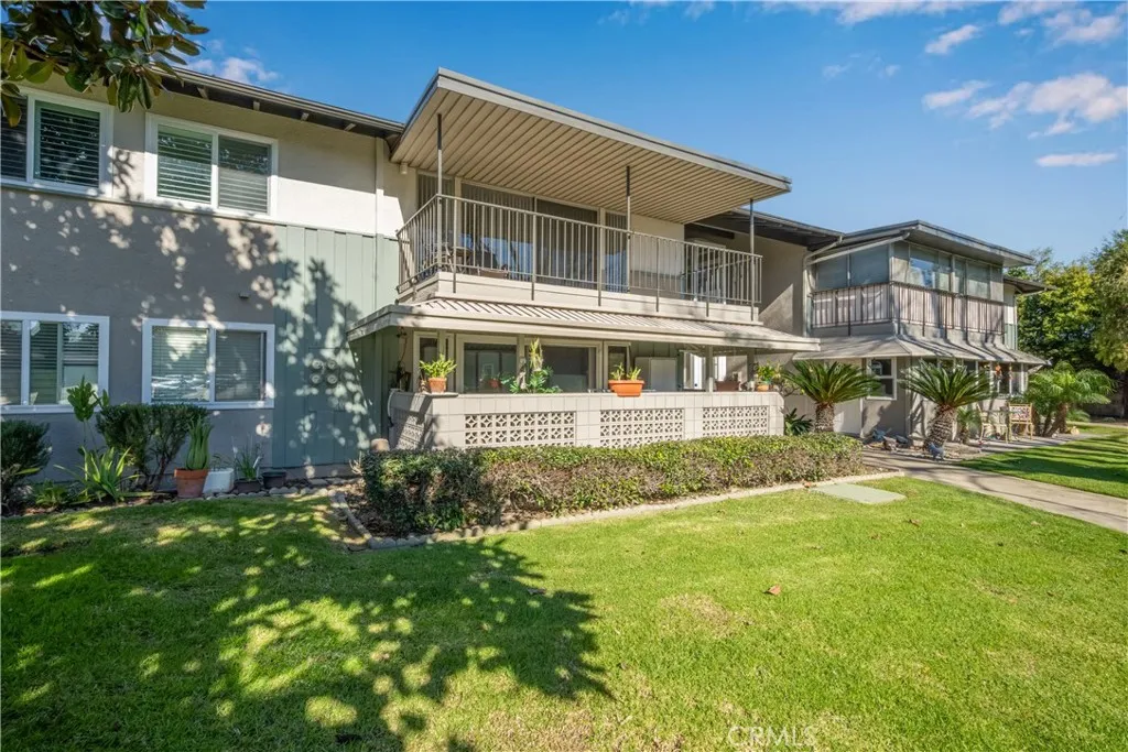 1981 Mckinney Way 14k, Seal Beach, California 90740 home-pic-3