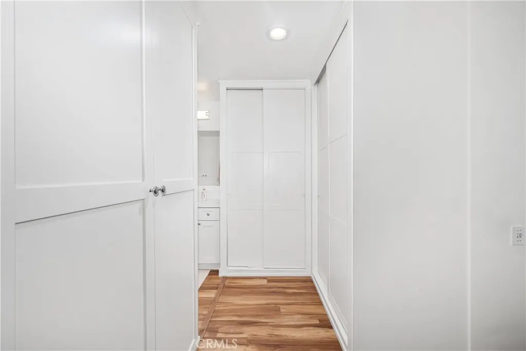 1981 Mckinney Way 14k, Seal Beach, California 90740 home-pic-33