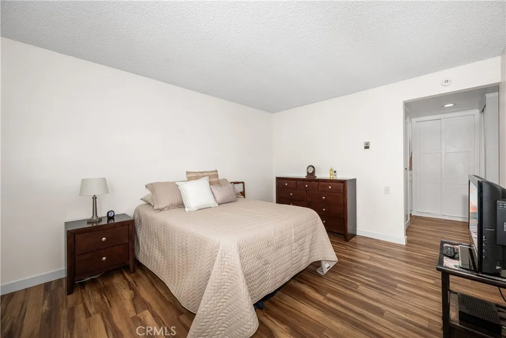 1981 Mckinney Way 14k, Seal Beach, California 90740 home-pic-32