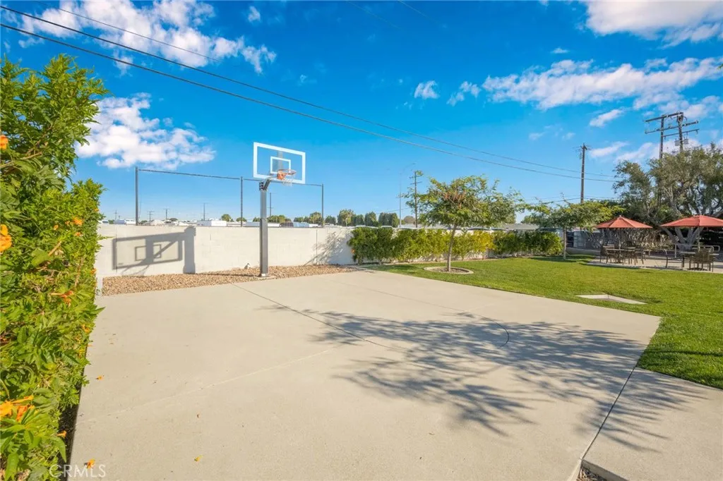 1981 Mckinney Way 14k, Seal Beach, California 90740 home-pic-44