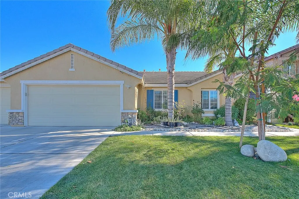 467 La Boca, San Jacinto, California 92582 home-pic-3