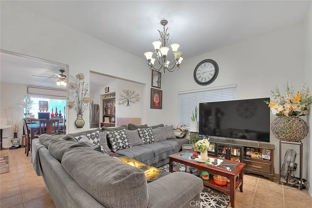 467 La Boca, San Jacinto, California 92582 home-pic-7