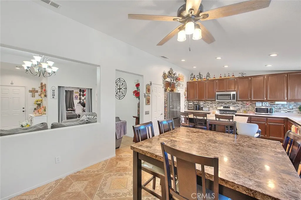 467 La Boca, San Jacinto, California 92582 home-pic-22