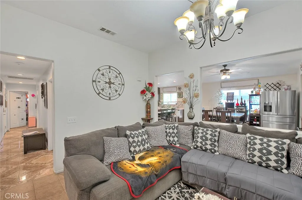 467 La Boca, San Jacinto, California 92582 home-pic-8