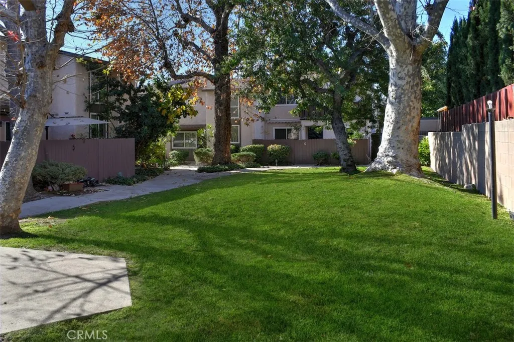 805 E Acacia Avenue F, Glendale, California 91205 home-pic-29