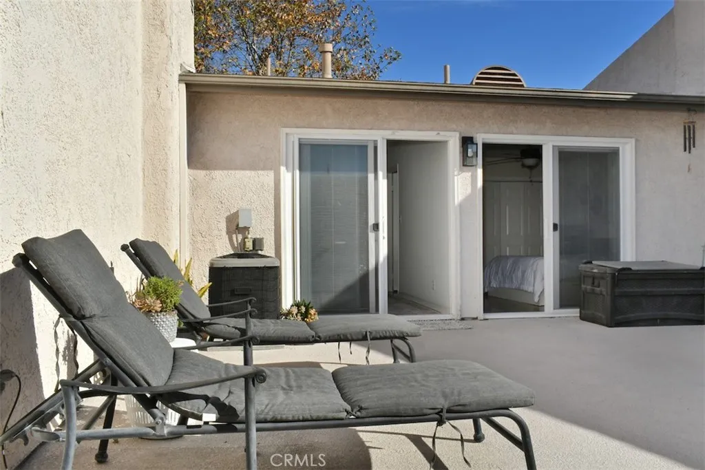 805 E Acacia Avenue F, Glendale, California 91205 home-pic-23