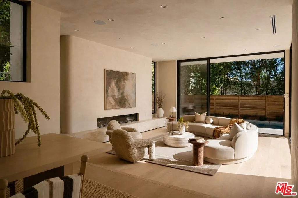 gallery-image 4