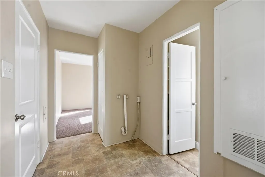 6044 Elenor Street, Riverside, California 92506 home-pic-35