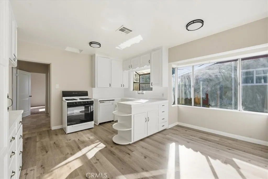 6044 Elenor Street, Riverside, California 92506 home-pic-6