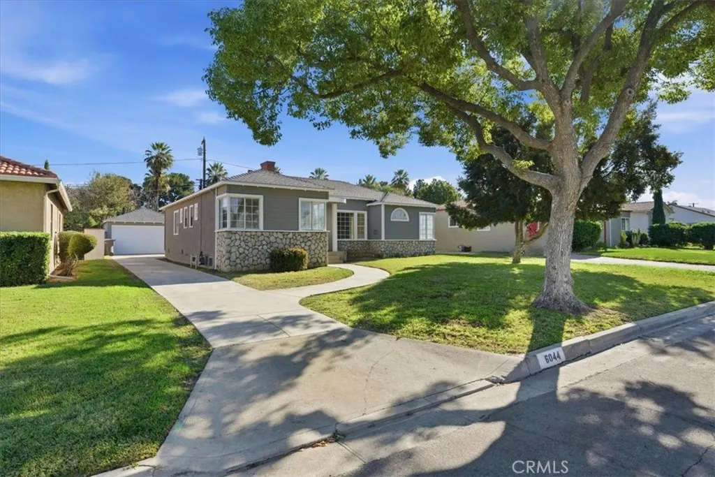 6044 Elenor Street, Riverside, California 92506 home-pic-2
