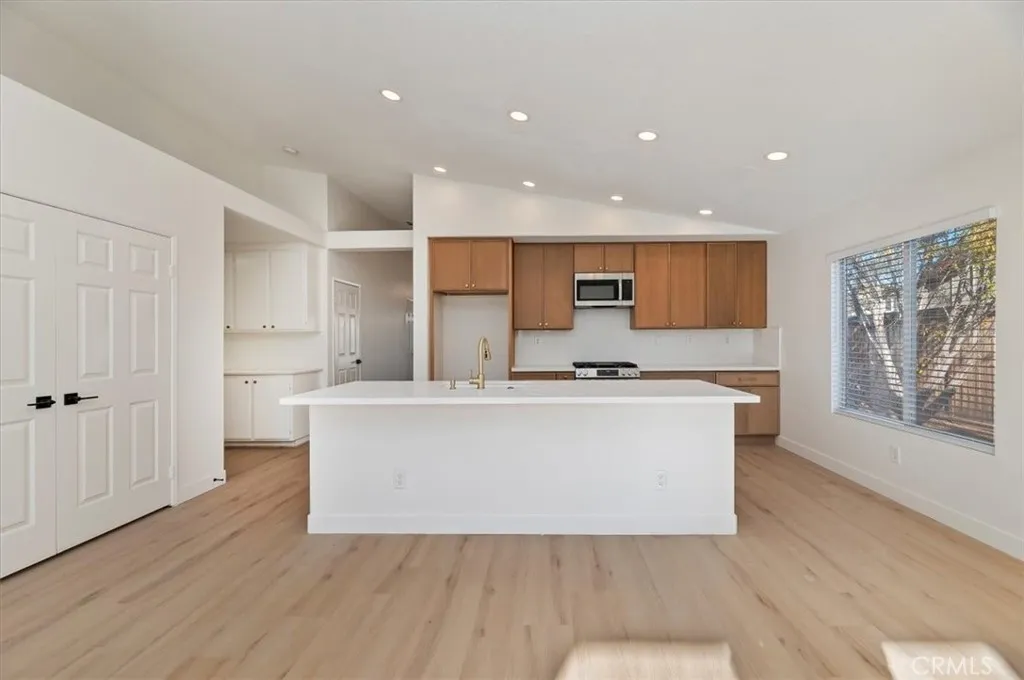 37258 Huckaby, Murrieta, California 92562 home-pic-15