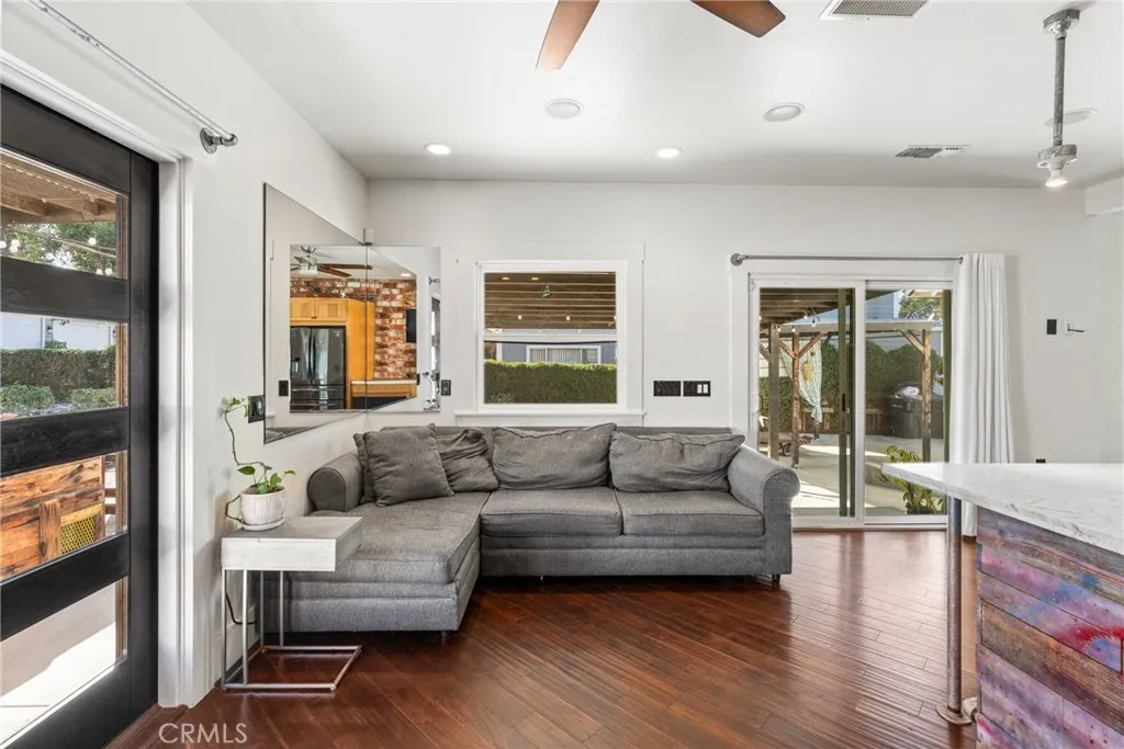 1029 W Palm, Redlands, California 92373 home-pic-11