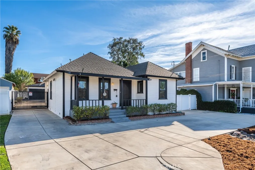 1029 W Palm, Redlands, California 92373 home-pic-1