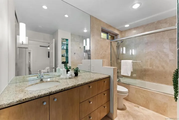 5208 Caminito Solitario, San Diego, California 92108