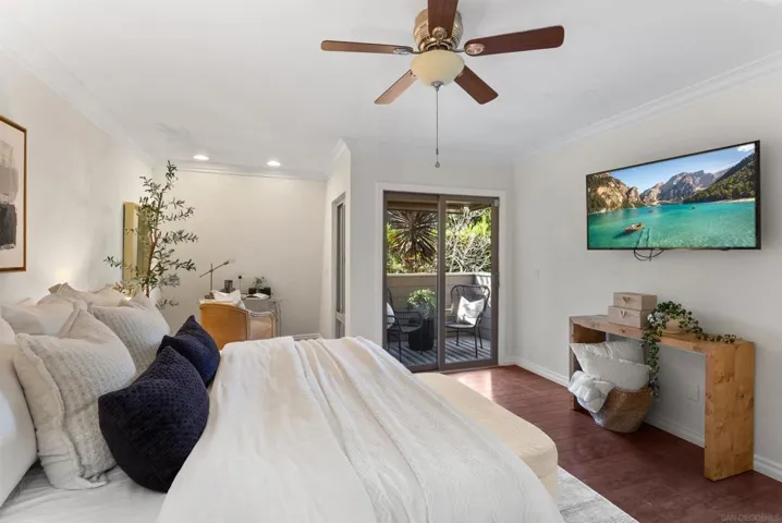 5208 Caminito Solitario, San Diego, California 92108