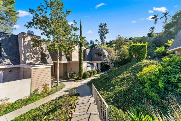 5208 Caminito Solitario, San Diego, California 92108