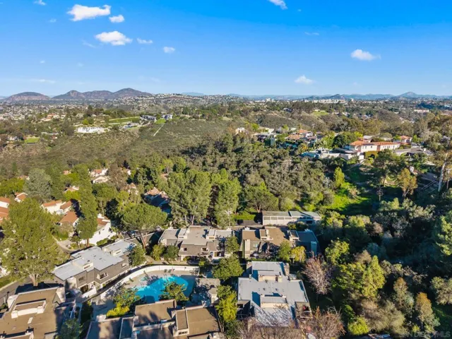 5208 Caminito Solitario, San Diego, California 92108