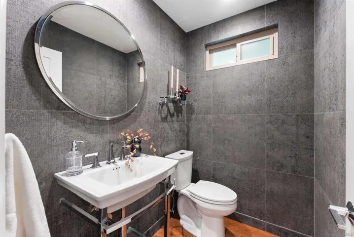5208 Caminito Solitario, San Diego, California 92108
