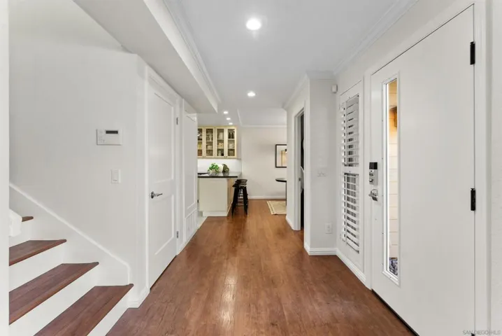 5208 Caminito Solitario, San Diego, California 92108