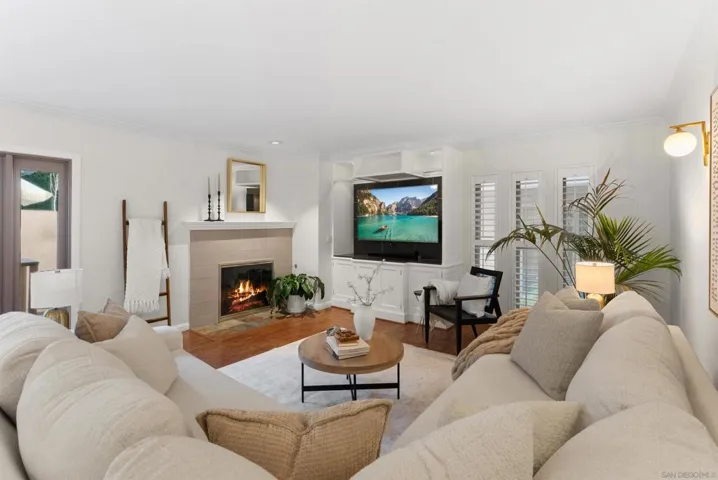 5208 Caminito Solitario, San Diego, California 92108