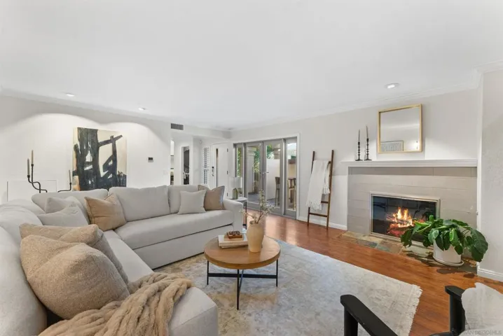 5208 Caminito Solitario, San Diego, California 92108