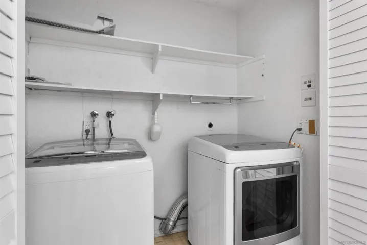 5208 Caminito Solitario, San Diego, California 92108
