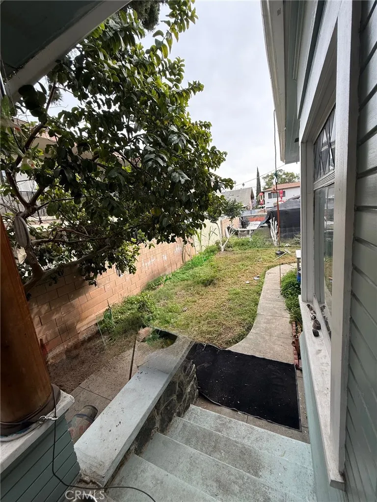 240 E Kingsley, Pomona, California 91767 home-pic-15