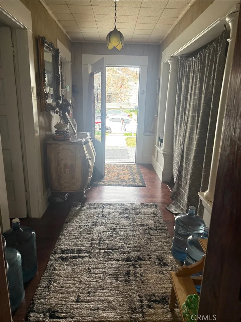 240 E Kingsley, Pomona, California 91767 home-pic-2