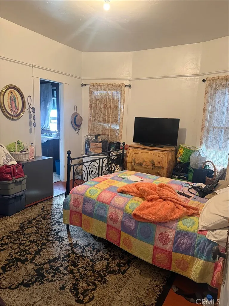 240 E Kingsley, Pomona, California 91767 home-pic-7
