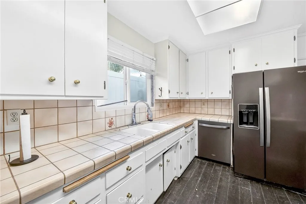 1661 256th Street, Harbor City, California 90710 home-pic-7