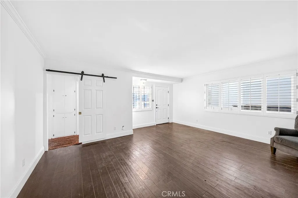 1661 256th Street, Harbor City, California 90710 home-pic-2