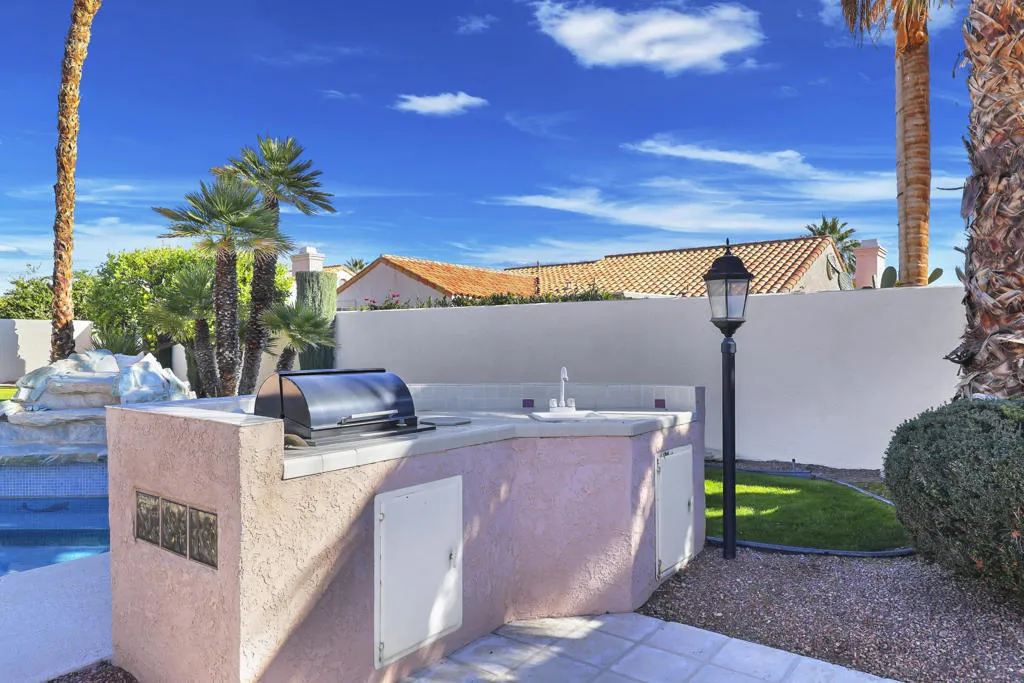 56554 Avenida Del Sol, Cathedral City, California 92234 home-pic-28