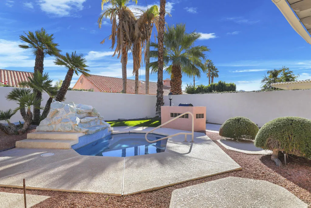 56554 Avenida Del Sol, Cathedral City, California 92234 home-pic-24