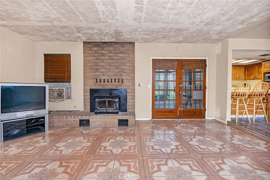 2160 3rd Street, Sanger, California 93657 home-pic-10