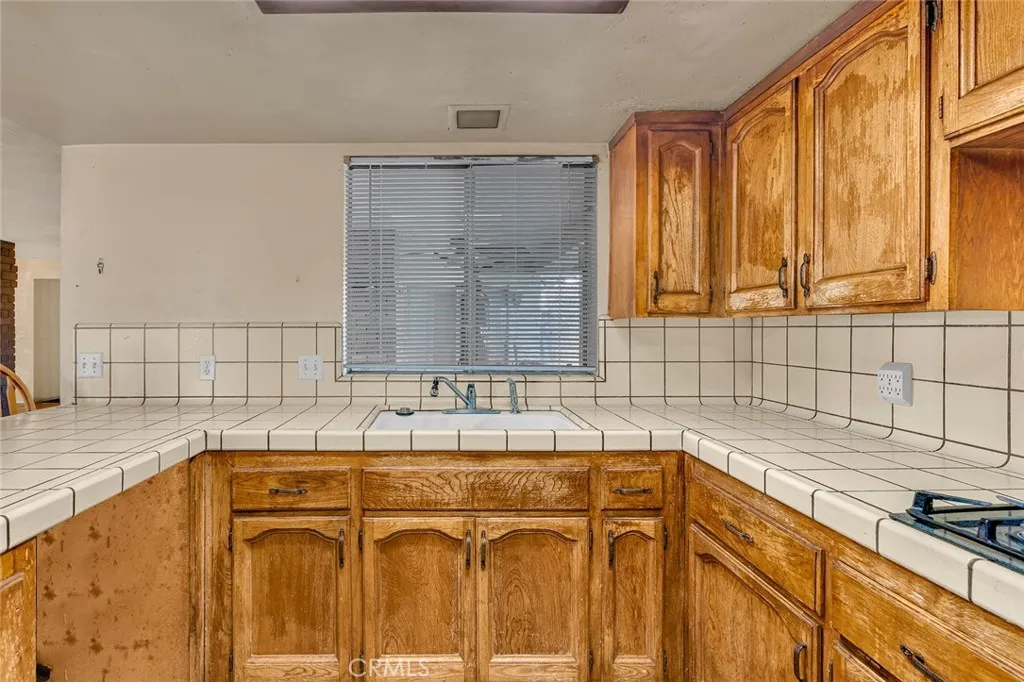 2160 3rd Street, Sanger, California 93657 home-pic-16