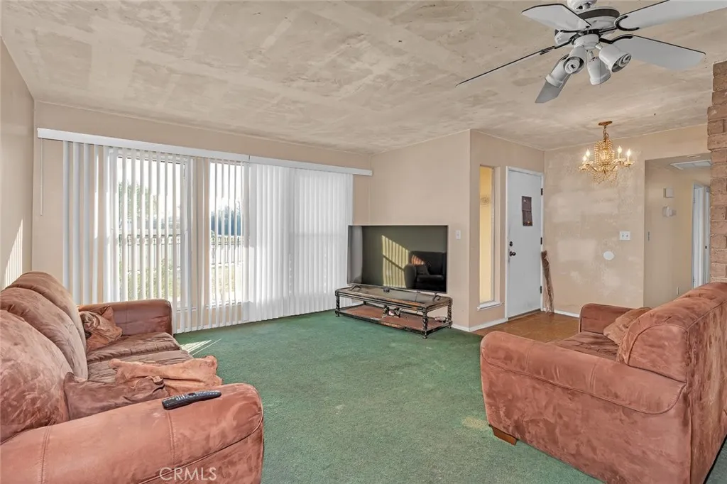 2160 3rd Street, Sanger, California 93657 home-pic-7