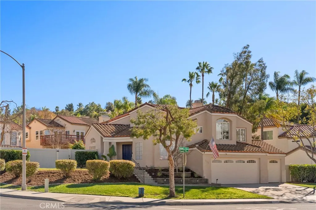 1375 Linsay, Escondido, California 92026 home-pic-2