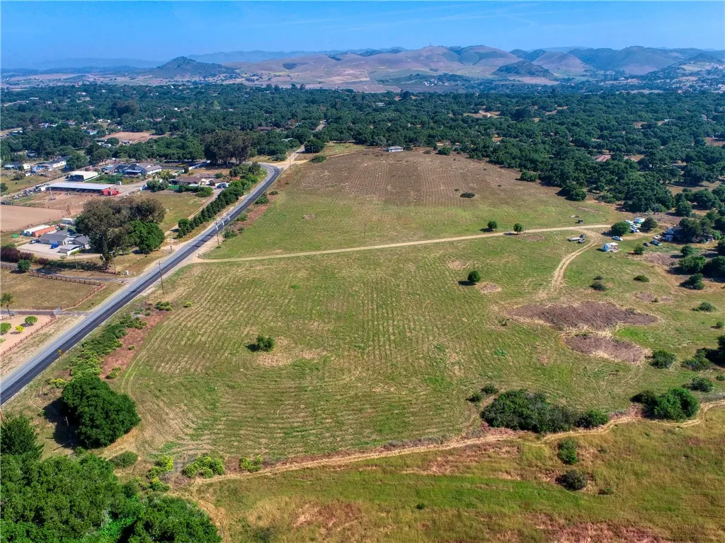 1276 Pomeroy Road, Arroyo Grande, California 93420 home-pic-14