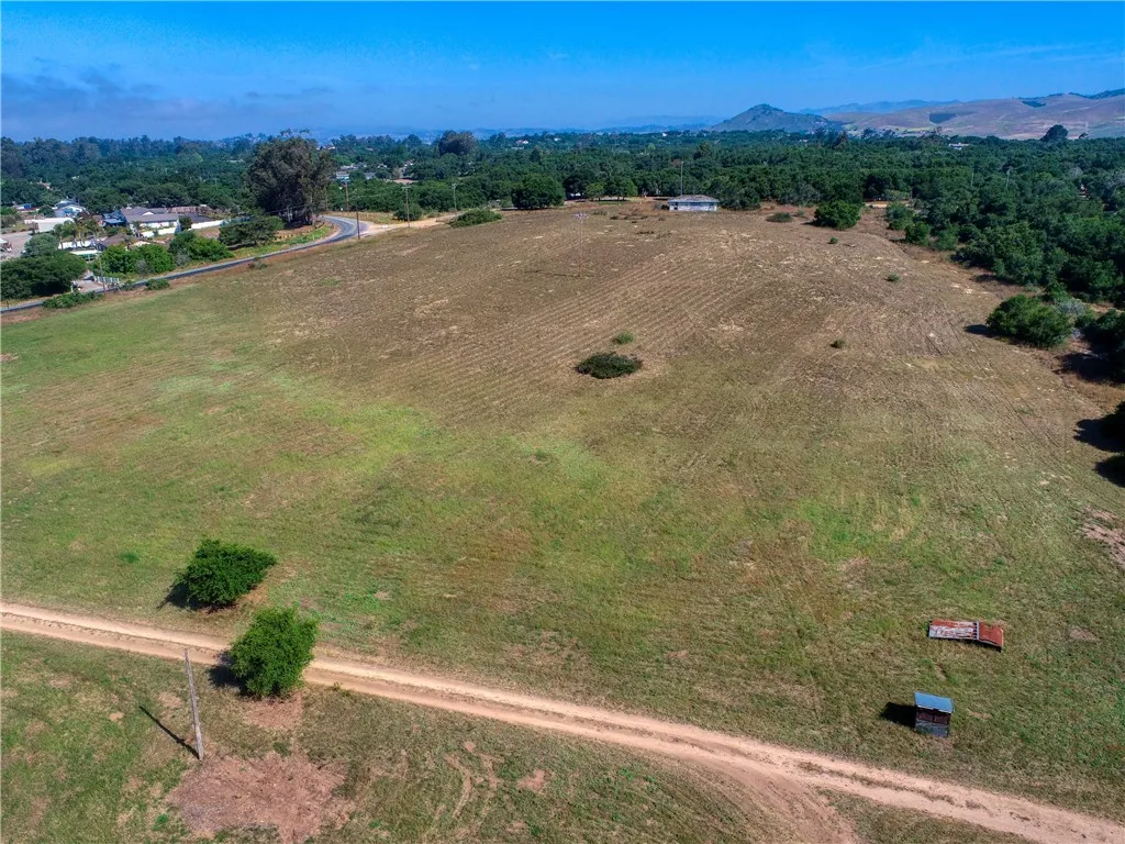 1276 Pomeroy Road, Arroyo Grande, California 93420 home-pic-18