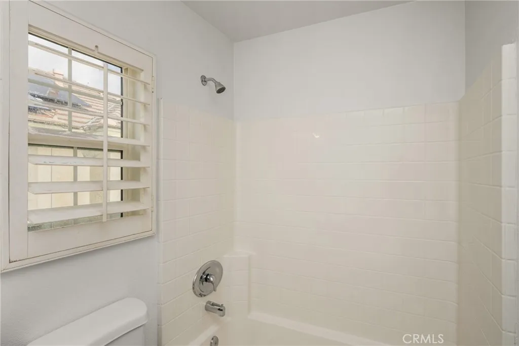 31579 Mendocino Court, Temecula, California 92592 home-pic-33